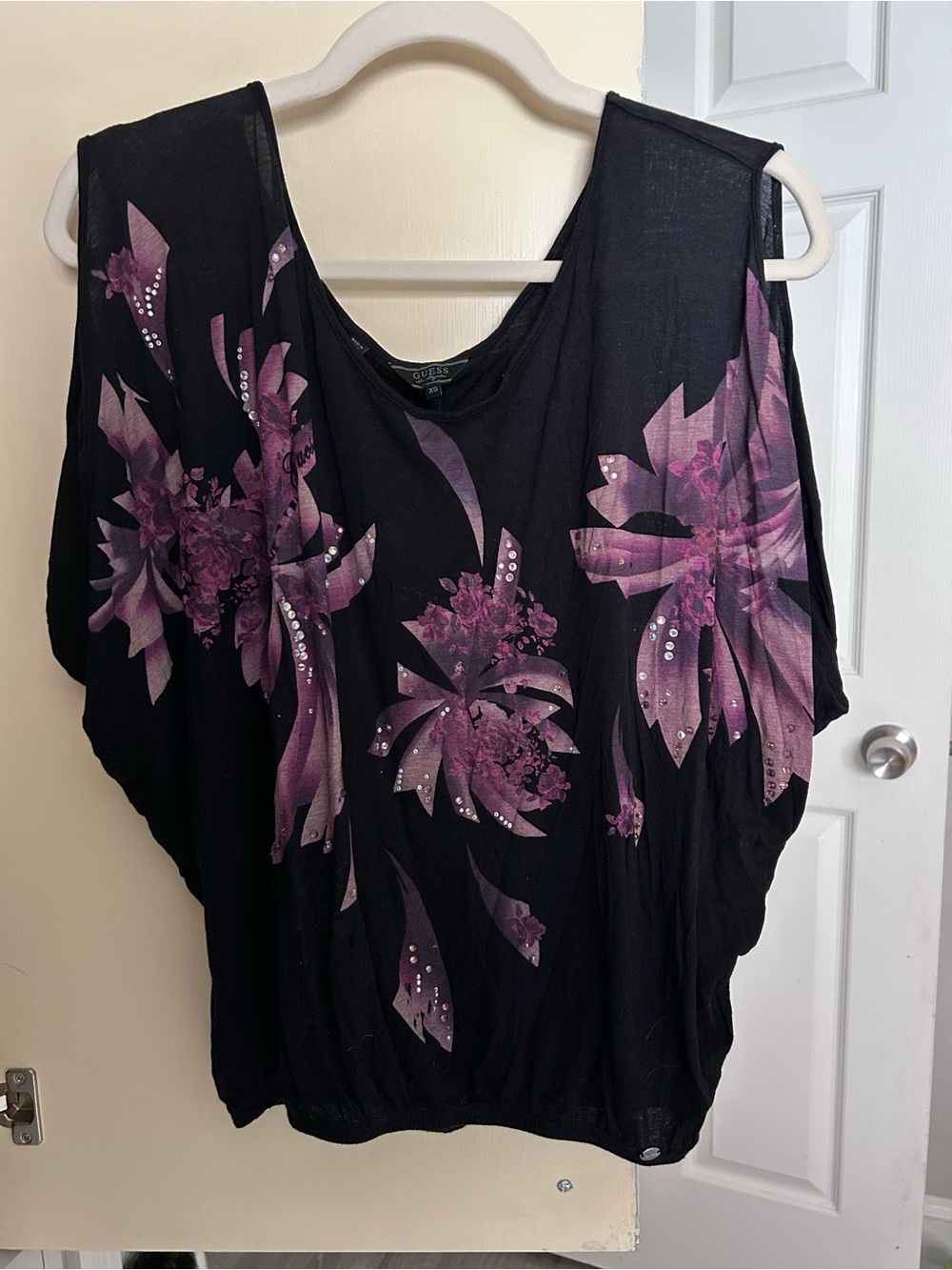 XS GUESS Floral Embellished Blouse